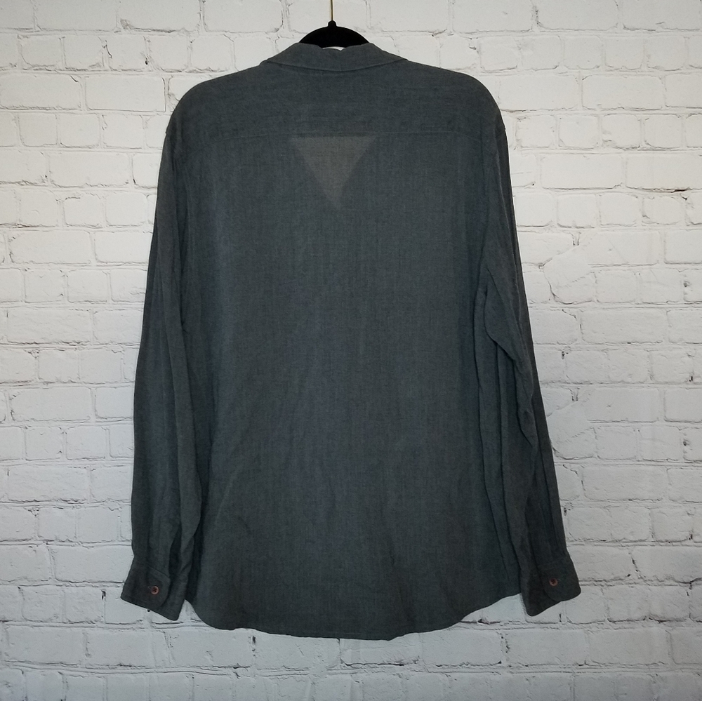 G.H. Bass & Co Button Down Shirt - Picture 2 of 10